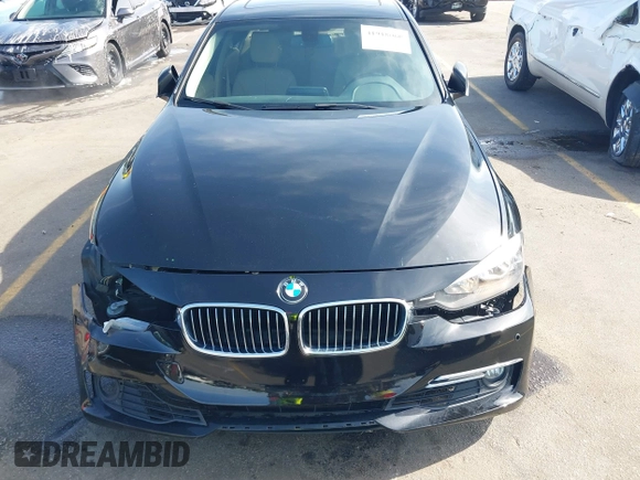 2012 BMW 3 Series 328i with VIN WBA3A5C52CF347326, listed as a IAAI auction lot 41918060 with 91,551 mi miles. Bid and sale history available at carsss.com. Image 13.