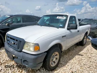 2011 Ford Ranger XL z VIN 1FTKR1AD5BPA78449, wystawiony jako Copart lot #62117895 z przebiegiem 166 647 mil mil oraz Czysty tytuł • Clean title. Historia ofert i sprzedaży dostępna na DreamBid. Obrazek 1.