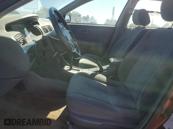 2000 Toyota Camry CE z VIN 4T1BG22K4YU645684, wystawiony jako Copart lot #50883715 z przebiegiem 263 664 mil mil oraz Szkoda całkowita • Salvage title. Historia ofert i sprzedaży dostępna na DreamBid. Obrazek 7.