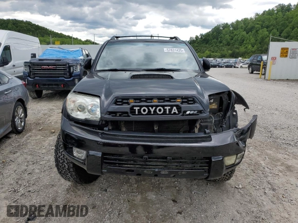 2004 Toyota 4Runner SR5 z VIN JTEBU14R040030242, wystawiony jako Copart lot #57831435 z przebiegiem 223 883 mil mil oraz Szkoda całkowita • Salvage title. Historia ofert i sprzedaży dostępna na DreamBid. Obrazek 5.