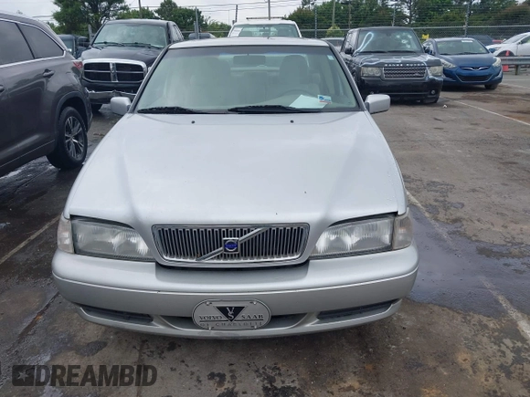 2000 Volvo S70 с VIN YV1LS56D6Y2639248, выставлен на аукционе IAAI как лот 42367034 с пробегом 112 571 миль миль и . История ставок и продаж доступна на DreamBid. Изображение 6.