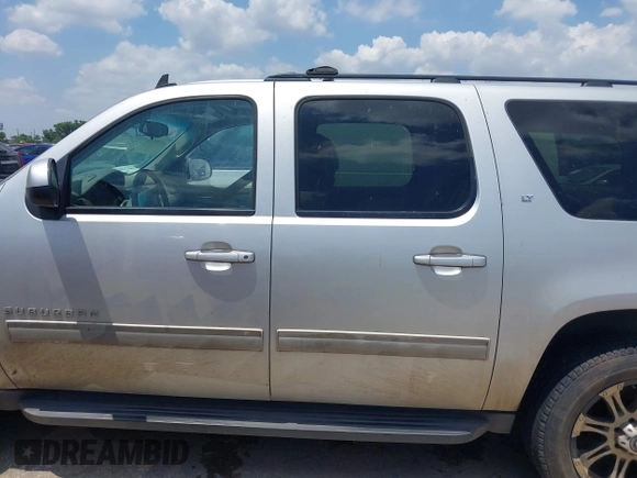 2011 Chevrolet Suburban LT с VIN 1GNSCJE02BR341808, выставлен на аукционе IAAI как лот 42394173 с пробегом 192 172 миль миль и . История ставок и продаж доступна на DreamBid. Изображение 14.