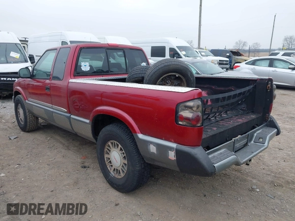 1997 GMC Sonoma z VIN 1GTCT19W9V8510454, wystawiony jako IAAI lot #41604622 z przebiegiem 204 855 mil mil oraz . Historia ofert i sprzedaży dostępna na DreamBid. Obrazek 3.