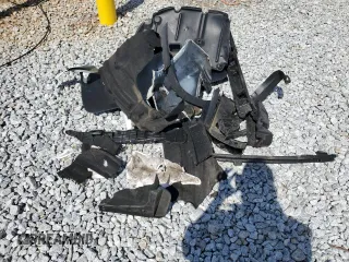 2023 Toyota Highlander L z VIN 5TDKDRAH7PS519415, wystawiony jako Copart lot #52688075 z przebiegiem 24 022 mil mil oraz Szkoda całkowita • Salvage title. Historia ofert i sprzedaży dostępna na DreamBid. Obrazek 13.
