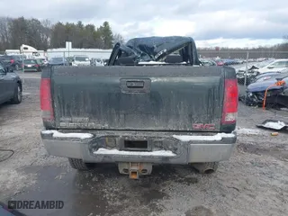 2012 GMC Sierra 2500HD SLE with VIN 1GT220CG3CZ161275, listed as a IAAI auction lot 41083313 with 89,320 mi miles. Bid and sale history available at carsss.com. Image 16.
