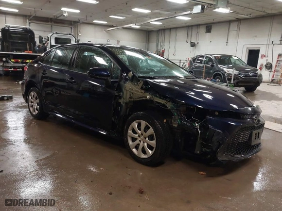 2022 Toyota Corolla LE with VIN 5YFEPMAE0NP304039, listed as a IAAI auction lot 41629237 with 45,134 mi miles. Bid and sale history available at carsss.com. Image 1.