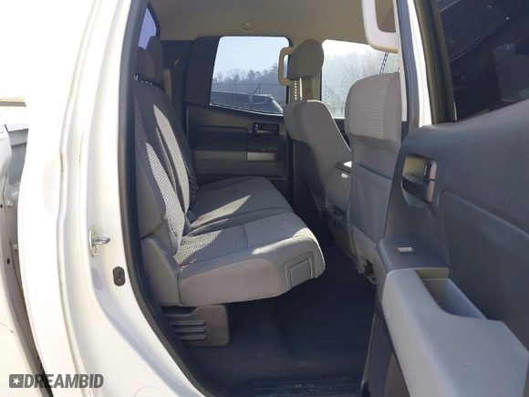 2013 Toyota Tundra 4WD Truck with VIN 5TFUW5F10DX308750, listed as a IAAI auction lot 41768677 with 84,026 mi miles. Bid and sale history available at carsss.com. Image 8.