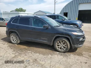 2016 Jeep Cherokee Latitude with VIN 1C4PJMCS6GW256117, listed as a Copart auction lot 59400015 with 152,279 mi miles and Salvage title. Bid and sale history available at DreamBid. Image 4.