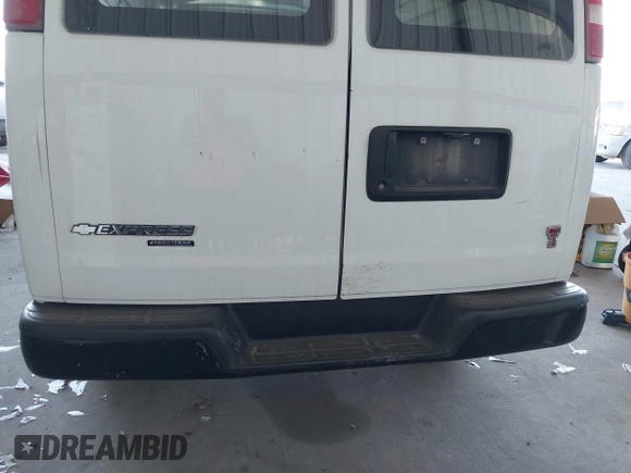 2016 Chevrolet Express Cargo Van with VIN 1GCWGBFF9G1260298, listed as a IAAI auction lot 41695976 with 375,350 mi miles. Bid and sale history available at carsss.com. Image 19.