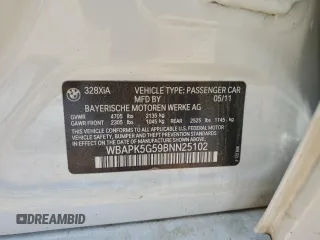 2011 BMW 3 Series 328i xDrive z VIN WBAPK5G59BNN25102, wystawiony jako Copart lot #56384695 z przebiegiem Nie podano mil oraz Szkoda całkowita • Salvage title. Historia ofert i sprzedaży dostępna na DreamBid. Obrazek 13.