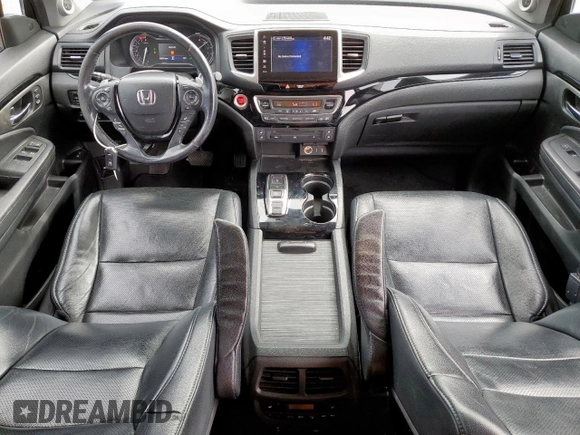 2017 Honda Pilot Elite with VIN 5FNYF6H0XHB047297, listed as a Copart auction lot 60731495 with 158,341 mi miles and Salvage title. Bid and sale history available at DreamBid. Image 8.