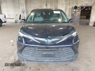 2023 Toyota Sienna LE with VIN 5TDBRKEC5PS175297, listed as a IAAI auction lot 42242777 with 79,123 mi miles and . Bid and sale history available at DreamBid. Image 12.