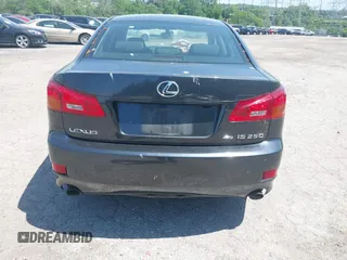 2006 Lexus IS 250 z VIN JTHCK262465007359, wystawiony jako IAAI lot #42234003 z przebiegiem 190 838 mil mil oraz . Historia ofert i sprzedaży dostępna na DreamBid. Obrazek 17.
