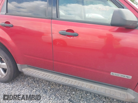 2008 Ford Escape XLT with VIN 1FMCU93188KD07261, listed as a IAAI auction lot 42633109 with 250,178 mi miles and . Bid and sale history available at DreamBid. Image 6.
