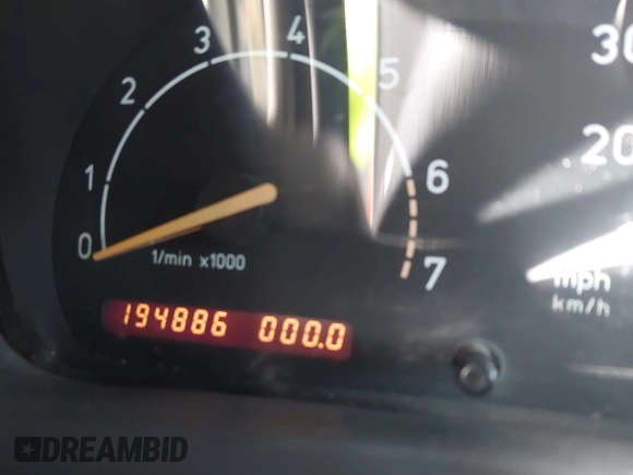 1999 Saab 9-3 z VIN YS3DF58N5X2063017, wystawiony jako IAAI lot #41592018 z przebiegiem 194 886 mil mil oraz . Historia ofert i sprzedaży dostępna na DreamBid. Obrazek 7.