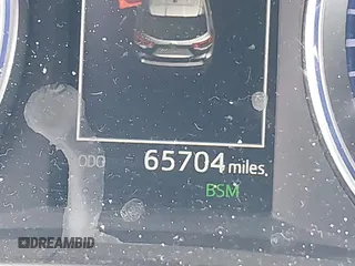 2019 Toyota Highlander SE z VIN 5TDJZRFH0KS584881, wystawiony jako IAAI lot #42016362 z przebiegiem 65 704 mil mil oraz . Historia ofert i sprzedaży dostępna na DreamBid. Obrazek 15.