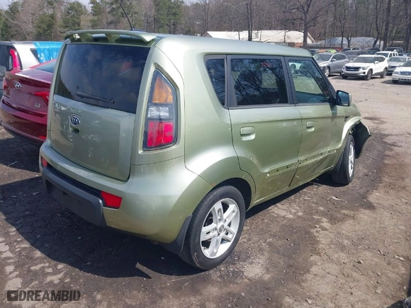 2010 Kia Soul ! with VIN KNDJT2A24A7148684, listed as a IAAI auction lot 41780462 with 95,834 mi miles. Bid and sale history available at carsss.com. Image 4.