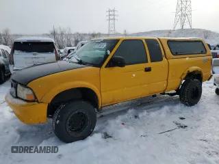 2002 GMC Sonoma SLS with VIN 1GTCT19W528253658, listed as a Copart auction lot 87413674 with 202,831 mi miles and Salvage Title. Bid and sale history available at carsss.com. Image 1.