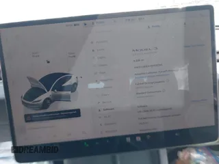 2025 Tesla Model 3 Long Range z VIN 5YJ3E1EA1SF876795, wystawiony jako IAAI lot #41967853 z przebiegiem 8 328 mil mil oraz . Historia ofert i sprzedaży dostępna na DreamBid. Obrazek 19.