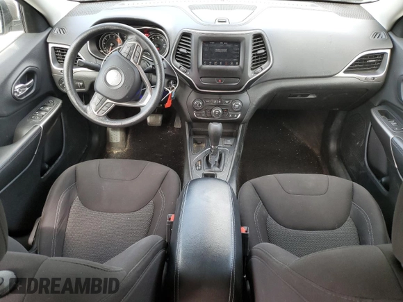 2019 Jeep Cherokee Latitude z VIN 1C4PJLCX5KD148002, wystawiony jako Copart lot #54170595 z przebiegiem 136 852 mil mil oraz Szkoda całkowita • Salvage title. Historia ofert i sprzedaży dostępna na DreamBid. Obrazek 8.