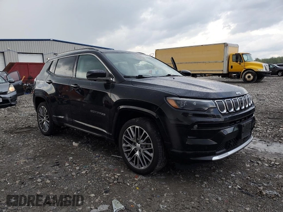 2022 Jeep Compass Limited with VIN 3C4NJDCB1NT144903, listed as a Copart auction lot 54346455 with 111,261 mi miles and Salvage title. Bid and sale history available at DreamBid. Image 4.