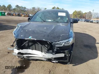 2022 BMW X4 M40i with VIN 5UX43DT0XN9L33898, listed as a IAAI auction lot 41642374 with 8 mi miles and . Bid and sale history available at DreamBid. Image 12.