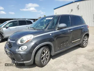 2014 FIAT 500L Trekking with VIN ZFBCFADHXEZ006220, listed as a Copart auction lot 53462785 with 98,573 mi miles and Clean Title. Bid and sale history available at carsss.com. Image 1.
