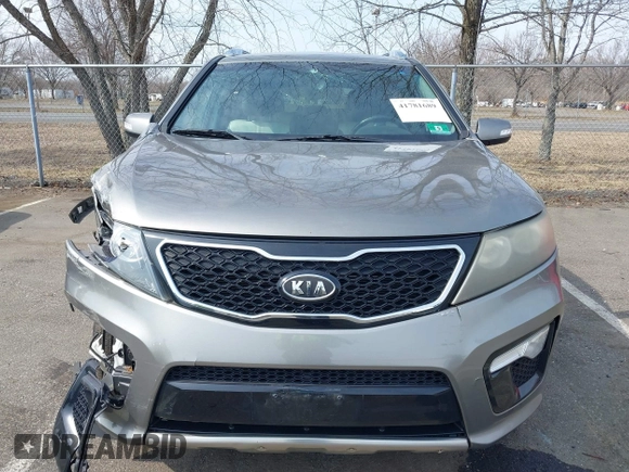 2013 Kia Sorento SX with VIN 5XYKWDA2XDG323728, listed as a IAAI auction lot 41781689 with 168,069 mi miles. Bid and sale history available at carsss.com. Image 11.