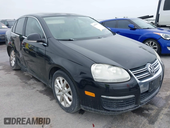 2010 Volkswagen Jetta SEL with VIN 3VWRX7AJ1AM018411, listed as a IAAI auction lot 41882206 with 282,505 mi miles and . Bid and sale history available at DreamBid. Image 1.
