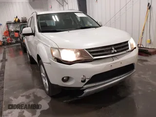 2007 Mitsubishi Outlander XLS with VIN JA4MT41X37Z018004, listed as a IAAI auction lot 41689580 with 144,021 mi miles. Bid and sale history available at carsss.com. Image 6.