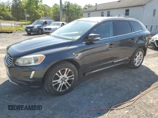 2015 Volvo XC60 T5 z VIN YV4612RK7F2717920, wystawiony jako Copart lot #58861045 z przebiegiem 131 256 mil mil oraz Czysty tytuł • Clean title. Historia ofert i sprzedaży dostępna na DreamBid. Obrazek 1.