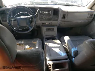 2002 Chevrolet Silverado 1500 LT with VIN 2GCEK19T321429448, listed as a Copart auction lot 46532795 with 269,259 mi miles and Salvage Title. Bid and sale history available at carsss.com. Image 8.