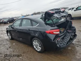 2019 Ford Fusion Hybrid SE with VIN 3FA6P0LUXKR196638, listed as a Copart auction lot 73047832 with 44,142 mi miles. Bid and sale history available at carsss.com. Image 2.