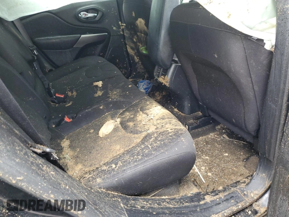 2019 Jeep Cherokee Latitude z VIN 1C4PJMCB7KD437649, wystawiony jako Copart lot #51525735 z przebiegiem Nie podano mil oraz Szkoda całkowita • Salvage title. Historia ofert i sprzedaży dostępna na DreamBid. Obrazek 10.