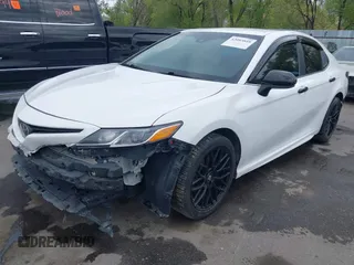 2020 Toyota Camry SE z VIN 4T1G11AKXLU908241, wystawiony jako IAAI lot #42093849 z przebiegiem 132 855 mil mil oraz . Historia ofert i sprzedaży dostępna na DreamBid. Obrazek 19.