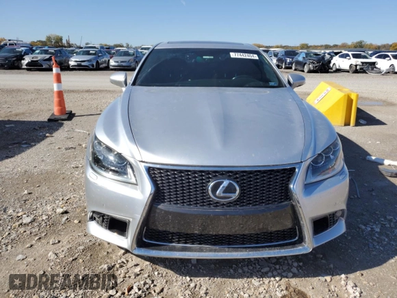 2013 Lexus LS 460 z VIN JTHCL5EF7D5017562, wystawiony jako Copart lot #77442404 z przebiegiem 165 491 mil mil oraz Czysty tytuł • Clean title. Historia ofert i sprzedaży dostępna na DreamBid. Obrazek 5.