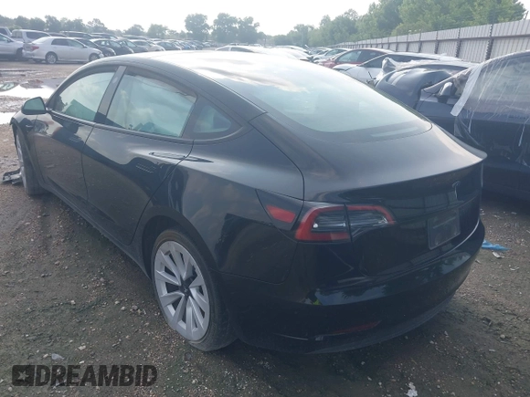 2023 Tesla Model 3 z VIN 5YJ3E1EAXPF639326, wystawiony jako IAAI lot #42132181 z przebiegiem 51 808 mil mil oraz . Historia ofert i sprzedaży dostępna na DreamBid. Obrazek 3.