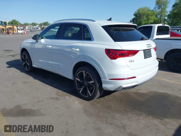 2019 Audi Q3 Premium z VIN WA1AECF32K1072625, wystawiony jako IAAI lot #42326866 z przebiegiem 67 351 mil mil oraz . Historia ofert i sprzedaży dostępna na DreamBid. Obrazek 3.