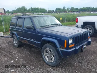 2000 Jeep Cherokee Classic with VIN 1J4FF58S1YL122706, listed as a IAAI auction lot 42560421 with 157,478 mi miles and . Bid and sale history available at DreamBid. Image 1.