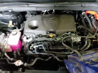 2025 Toyota Sienna XLE z VIN 5TDJSKFC6SS172710, wystawiony jako Copart lot #55451105 z przebiegiem 5 186 mil mil oraz Czysty tytuł • Clean title. Historia ofert i sprzedaży dostępna na DreamBid. Obrazek 14.