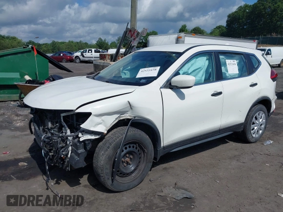 2017 Nissan Rogue S z VIN JN8AT2MV7HW014827, wystawiony jako IAAI lot #42533438 z przebiegiem 59 393 mil mil oraz . Historia ofert i sprzedaży dostępna na DreamBid. Obrazek 17.