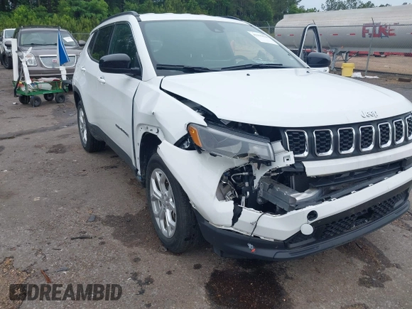2024 Jeep Compass Latitude with VIN 3C4NJDBN5RT100534, listed as a IAAI auction lot 42190920 with 22,263 mi miles and . Bid and sale history available at carsss.com. Image 6.