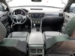 2020 Volkswagen Atlas SEL R-Line with VIN 1V2RE2CA6LC218759, listed as a Copart auction lot 88995435 with 61,609 mi miles and Salvage title. Bid and sale history available at DreamBid. Image 8.