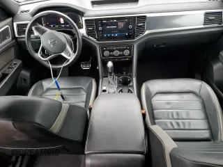 2022 Volkswagen Atlas SEL Premium R-Line with VIN 1V2FE2CA8NC205856, listed as a Copart auction lot 83979724 with 66,060 mi miles and Salvage title. Bid and sale history available at DreamBid. Image 8.