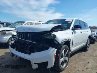 2024 Jeep Grand Cherokee Limited с VIN 1C4RJKBG9R8523252, выставлен на аукционе IAAI как лот 41960415 с пробегом 14 771 миль миль и . История ставок и продаж доступна на DreamBid. Изображение 2.