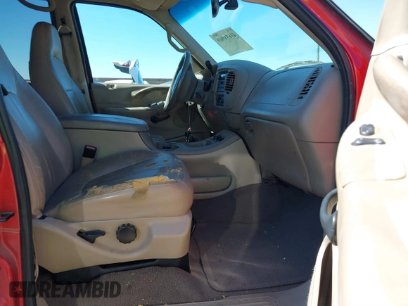 2001 Ford Expedition Eddie Bauer with VIN 1FMRU17W81LB06090, listed as a IAAI auction lot 41631969 with 220,998 mi miles and . Bid and sale history available at DreamBid. Image 5.