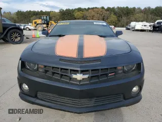2010 Chevrolet Camaro 2SS z VIN 2G1FK1EJXA9129102, wystawiony jako Copart lot #50597105 z przebiegiem 121 724 mil mil oraz Tytuł czysty. Historia ofert i sprzedaży dostępna na DreamBid. Obrazek 5.