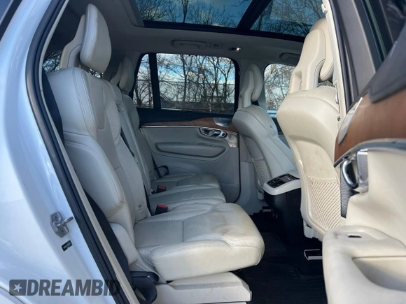 2016 Volvo XC90 T6 Inscription with VIN YV4A22PL4G1083914, listed as a Copart auction lot 52651025 with 178,477 mi miles and Clean Title. Bid and sale history available at carsss.com. Image 6.