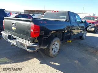 2018 Chevrolet Silverado 1500 LT with VIN 1GCVKREH1JZ183201, listed as a IAAI auction lot 41442397 with 93,531 mi miles. Bid and sale history available at carsss.com. Image 4.