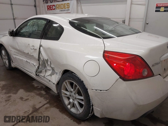 2008 Nissan Altima 3.5 SE with VIN 1N4BL24E58C165172, listed as a IAAI auction lot 41380699 with 191,249 mi miles. Bid and sale history available at carsss.com. Image 6.